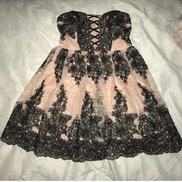 TRIXXI PROM DRESS COQUETTE GIRLY CORE PINK RETRO LACE SEQUINED IN SIZE 3 - Picture 7 of 7